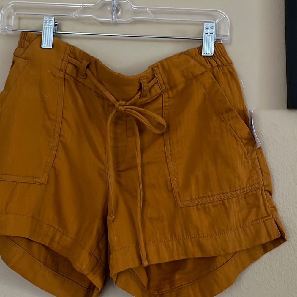 Linen shorts